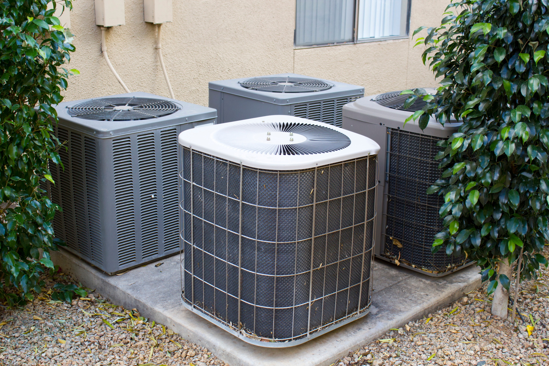 What Is an AC Capacitor? - Colliers